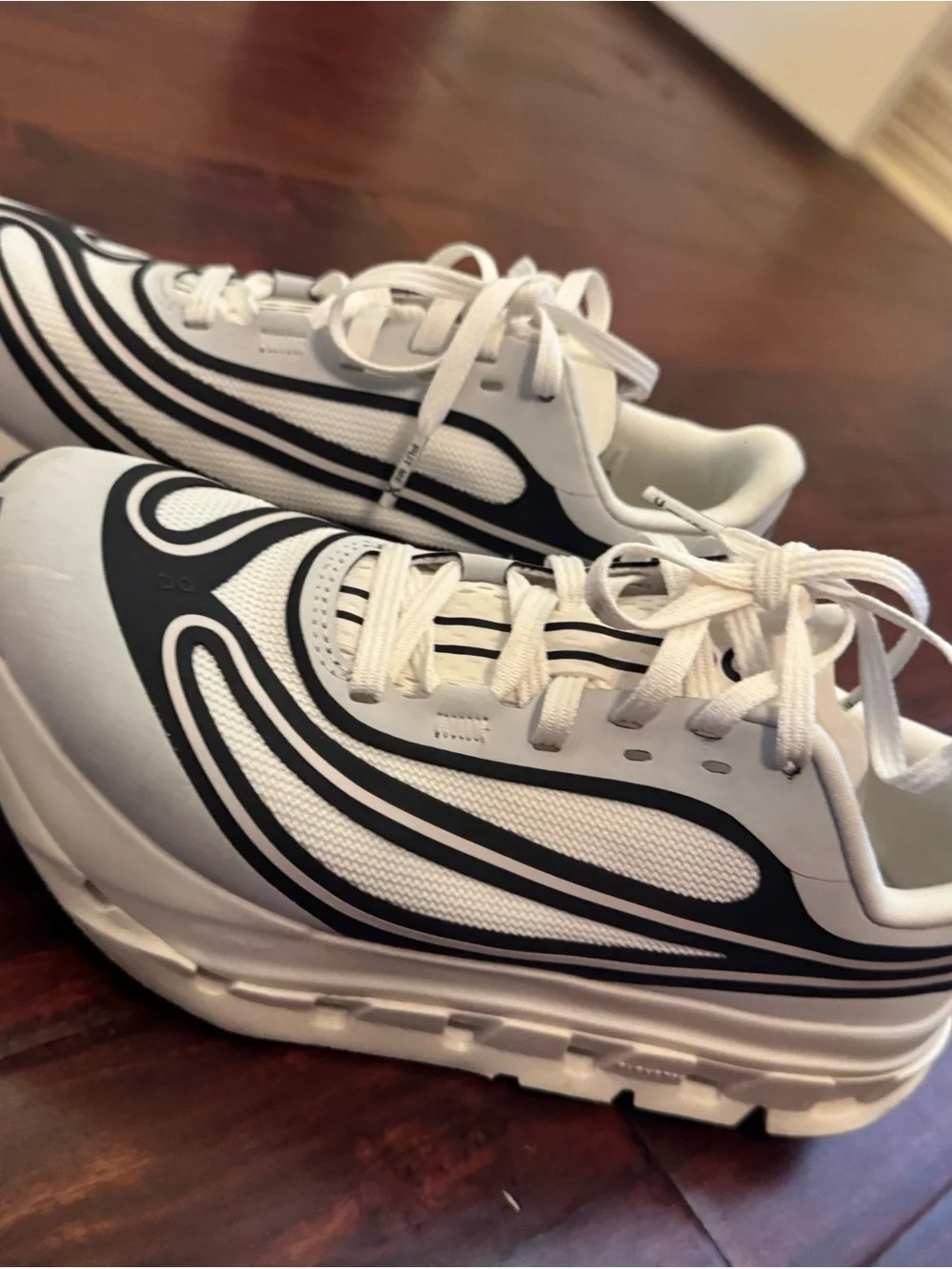 Women’s Athletic Running Shoes - White and Black